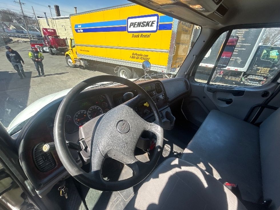 Refrigerated Truck-Light and Medium Duty Trucks-Freightliner-2021-M2-Braintree-MA-124,015\n\t\tmiles-$ 55,750 - Image 17
