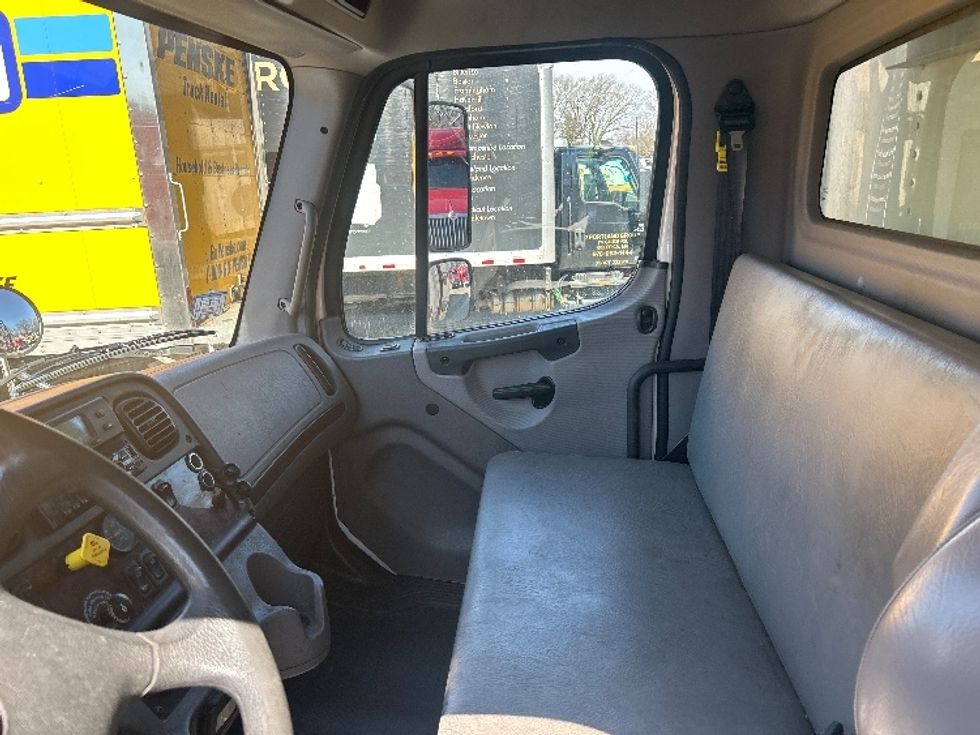 Refrigerated Truck-Light and Medium Duty Trucks-Freightliner-2021-M2-Braintree-MA-124,015\n\t\tmiles-$ 55,750 - Image 19