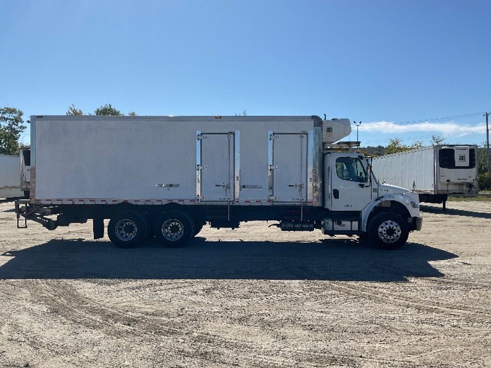 Refrigerated Truck-Light and Medium Duty Trucks-Freightliner-2021-M2-Braintree-MA-287,014\n\t\tmiles-$ 54,500 - Image 14
