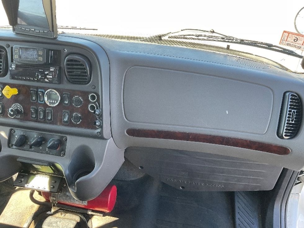 Refrigerated Truck-Light and Medium Duty Trucks-Freightliner-2021-M2-Braintree-MA-287,014\n\t\tmiles-$ 54,500 - Image 20