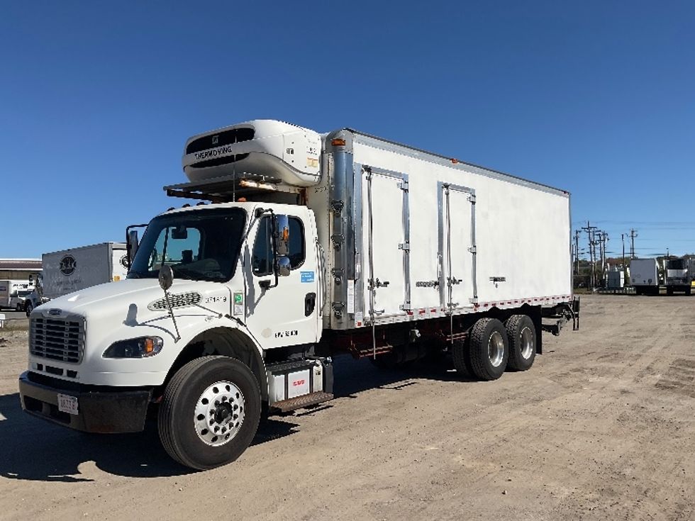 Refrigerated Truck-Light and Medium Duty Trucks-Freightliner-2021-M2-Braintree-MA-287,014\n\t\tmiles-$ 54,500 - Image 3