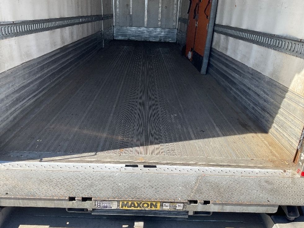 Refrigerated Truck-Light and Medium Duty Trucks-Freightliner-2021-M2-Braintree-MA-287,014\n\t\tmiles-$ 54,500 - Image 9