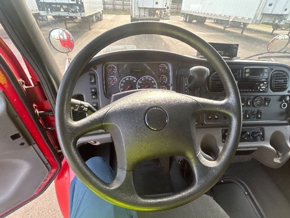 Refrigerated Truck-Light and Medium Duty Trucks-Freightliner-2021-M2-Brooklyn Park-MN-54,744\n\t\tmiles-$ 57,250 - Image 17