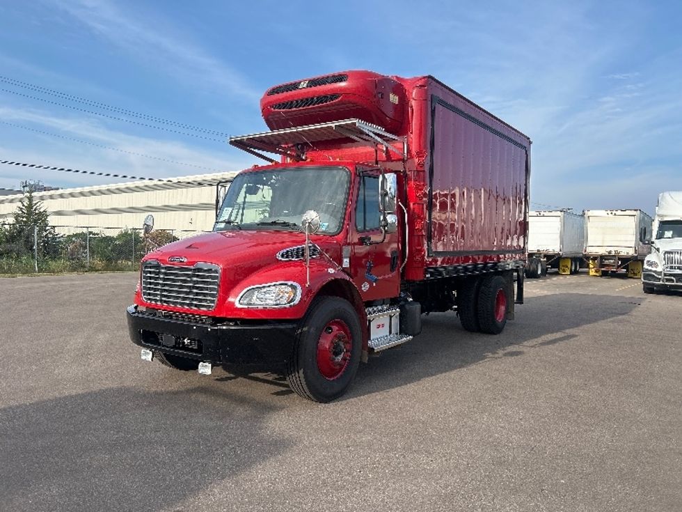 Refrigerated Truck-Light and Medium Duty Trucks-Freightliner-2021-M2-Brooklyn Park-MN-54,744\n\t\tmiles-$ 57,250 - Image 3