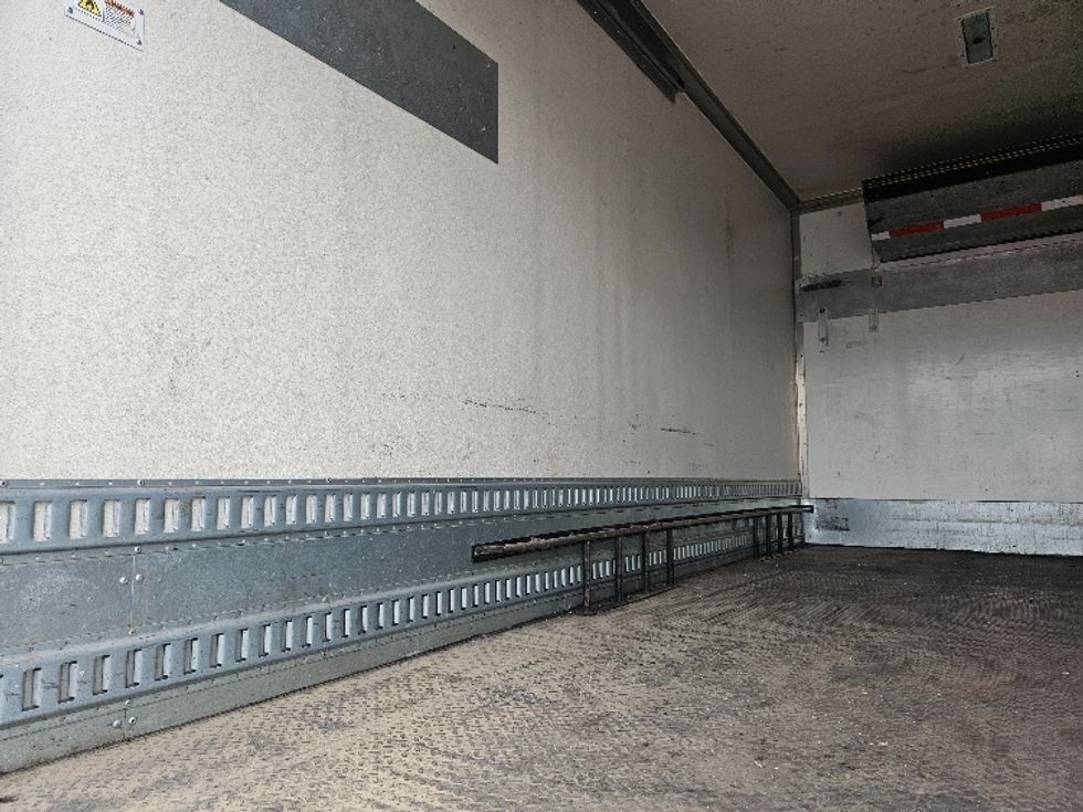 Refrigerated Truck-Light and Medium Duty Trucks-Freightliner-2021-M2-Brooklyn Park-MN-59,175\n\t\tmiles-$ 56,750 - Image 11