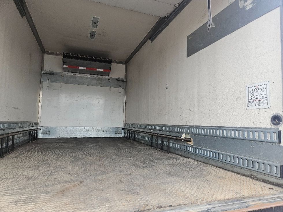 Refrigerated Truck-Light and Medium Duty Trucks-Freightliner-2021-M2-Brooklyn Park-MN-59,175\n\t\tmiles-$ 56,750 - Image 12