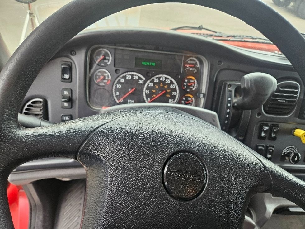 Refrigerated Truck-Light and Medium Duty Trucks-Freightliner-2021-M2-Brooklyn Park-MN-59,175\n\t\tmiles-$ 56,750 - Image 18