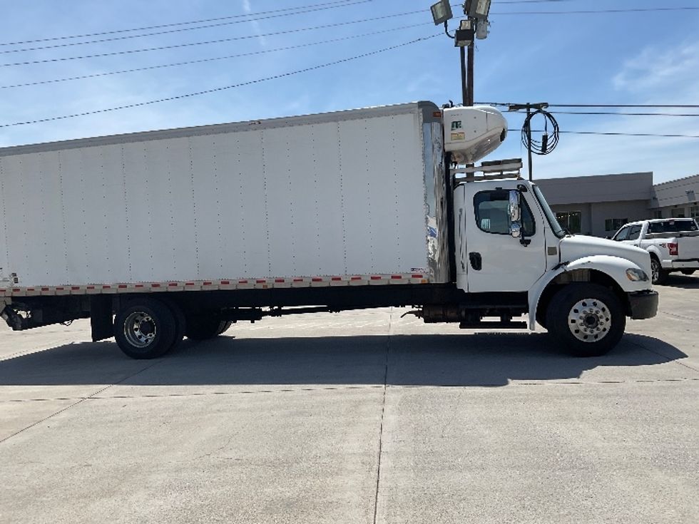 Refrigerated Truck-Light and Medium Duty Trucks-Freightliner-2021-M2-Cleveland-TN-470,140\n\t\tmiles-$ 24,000 - Image 15