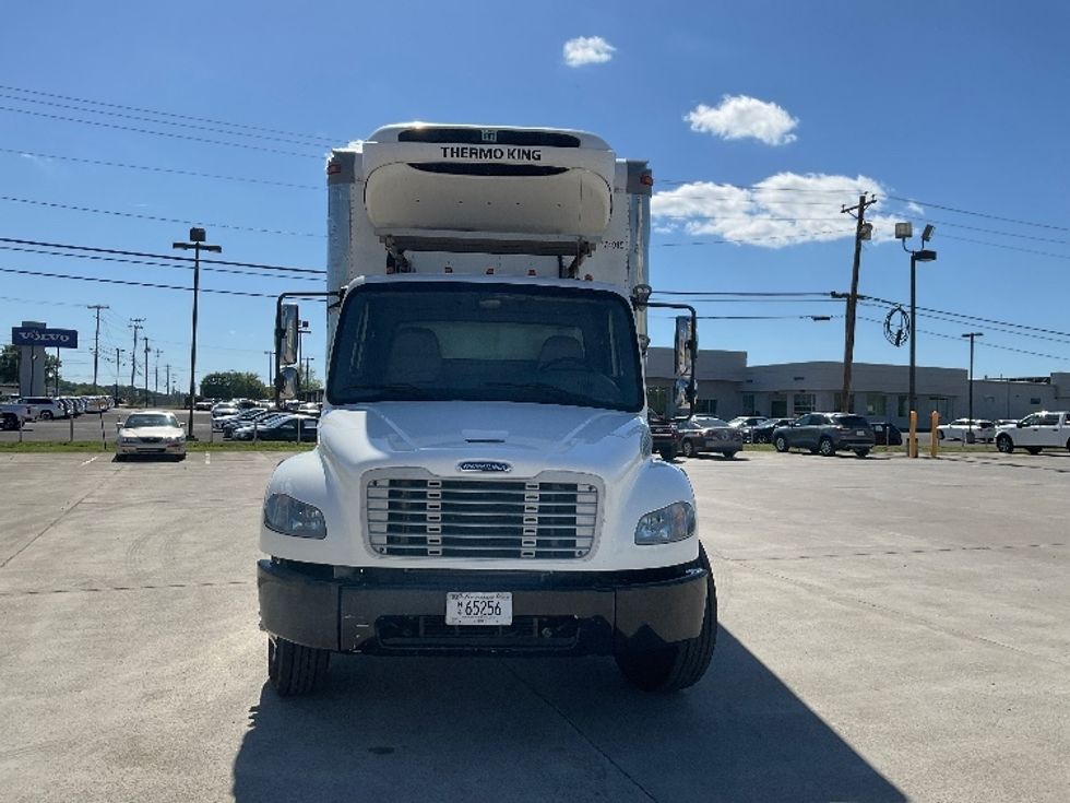 Refrigerated Truck-Light and Medium Duty Trucks-Freightliner-2021-M2-Cleveland-TN-470,140\n\t\tmiles-$ 24,000 - Image 2