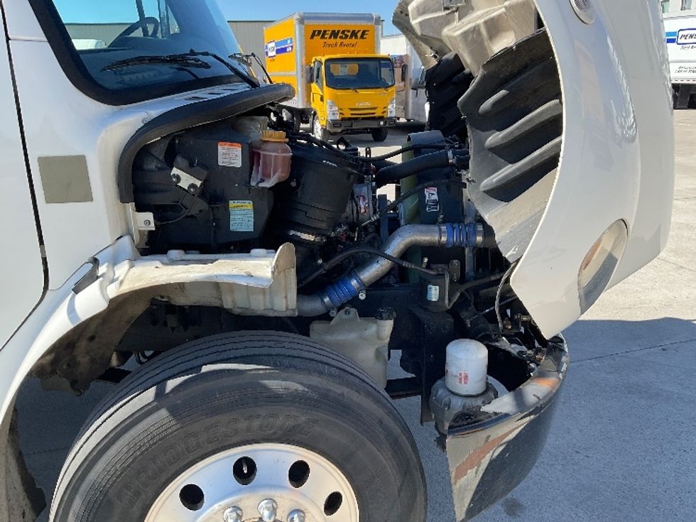 Refrigerated Truck-Light and Medium Duty Trucks-Freightliner-2021-M2-Cleveland-TN-470,140\n\t\tmiles-$ 24,000 - Image 21