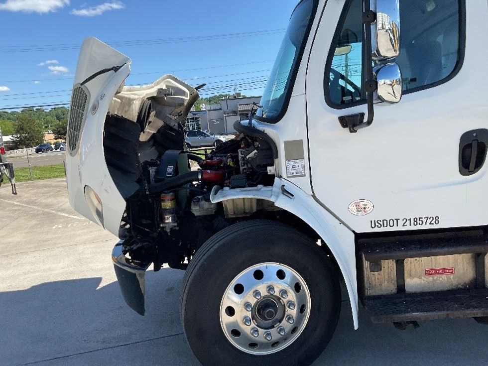 Refrigerated Truck-Light and Medium Duty Trucks-Freightliner-2021-M2-Cleveland-TN-470,140\n\t\tmiles-$ 24,000 - Image 22