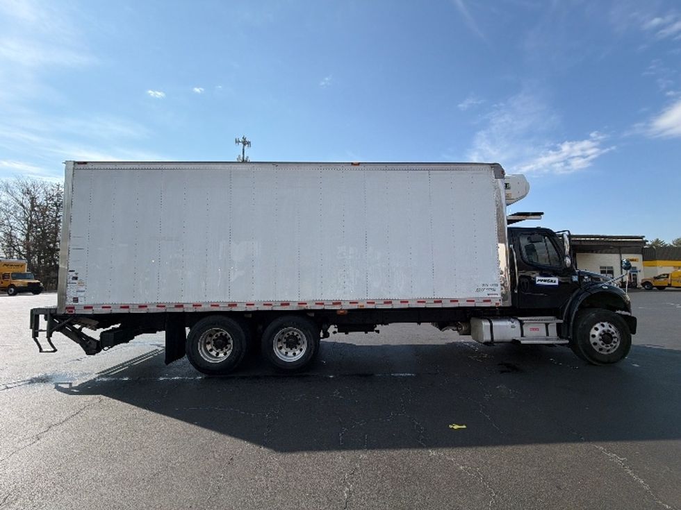 Refrigerated Truck-Light and Medium Duty Trucks-Freightliner-2021-M2-Cranbury-NJ-134,812\n\t\tmiles-$ 80,250 - Image 15