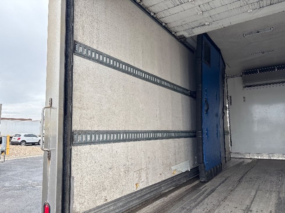 Refrigerated Truck-Light and Medium Duty Trucks-Freightliner-2021-M2-Denver-CO-253,510\n\t\tmiles-$ 45,250 - Image 11