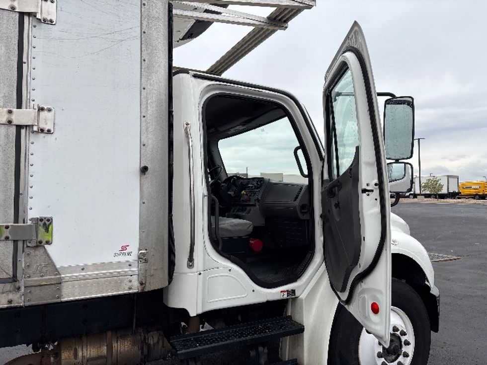 Refrigerated Truck-Light and Medium Duty Trucks-Freightliner-2021-M2-Denver-CO-253,510\n\t\tmiles-$ 45,250 - Image 20
