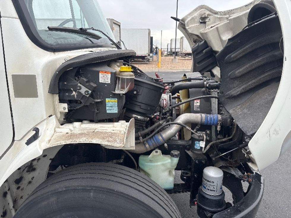 Refrigerated Truck-Light and Medium Duty Trucks-Freightliner-2021-M2-Denver-CO-253,510\n\t\tmiles-$ 45,250 - Image 23