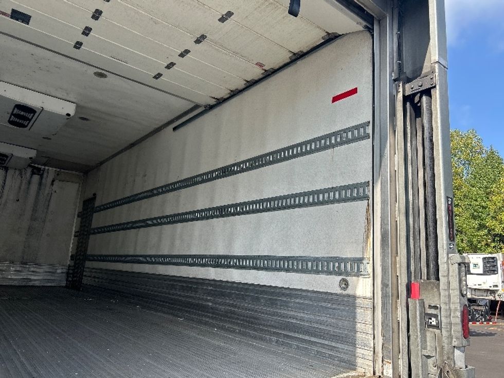 Refrigerated Truck-Light and Medium Duty Trucks-Freightliner-2021-M2-Duluth-GA-234,743\n\t\tmiles-$ 46,500 - Image 12