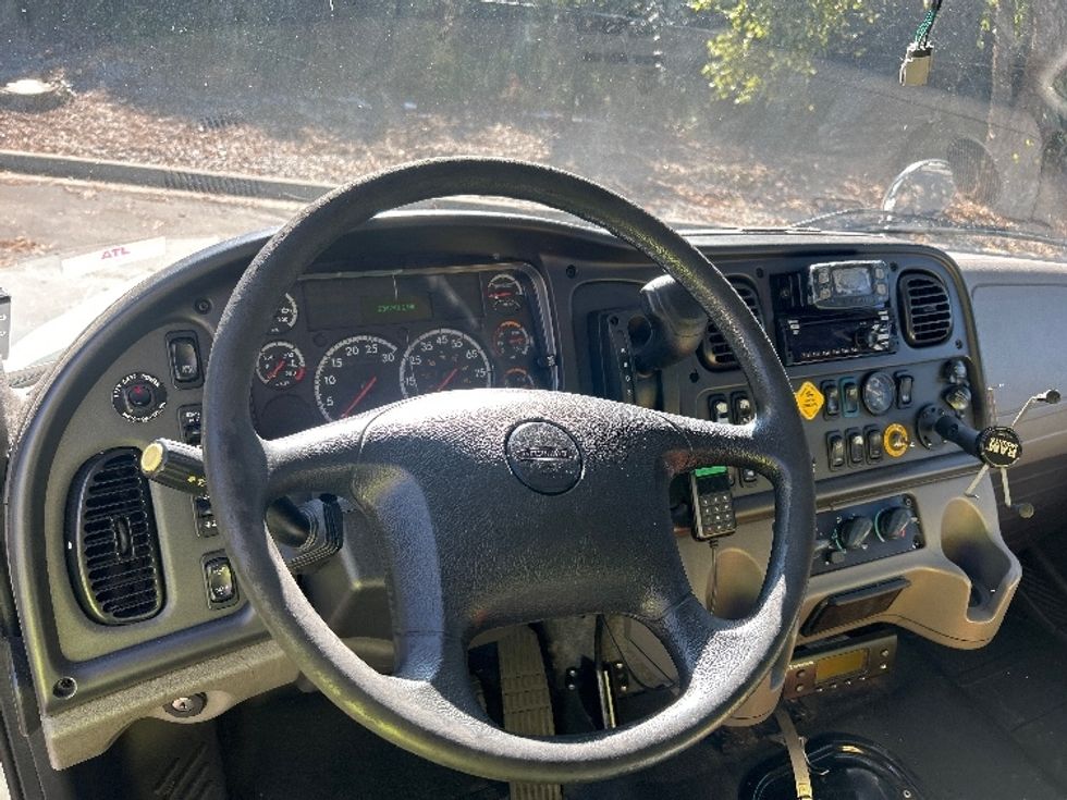 Refrigerated Truck-Light and Medium Duty Trucks-Freightliner-2021-M2-Duluth-GA-234,743\n\t\tmiles-$ 46,500 - Image 17