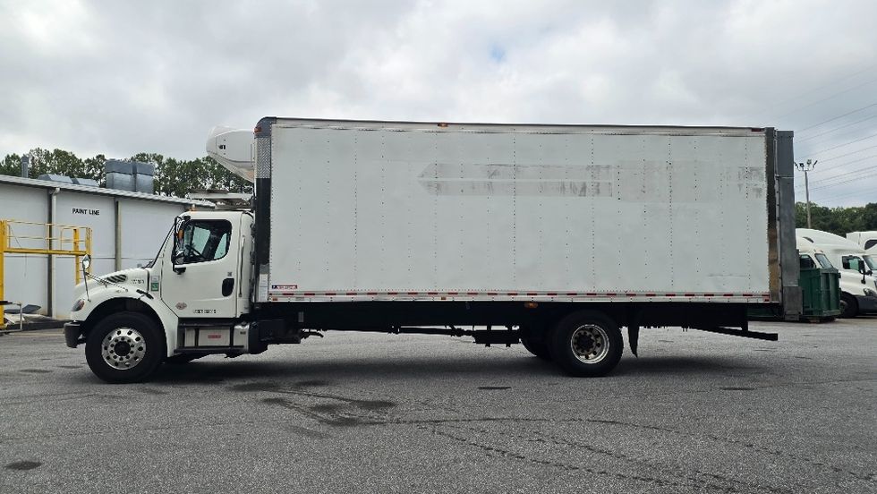 Refrigerated Truck-Light and Medium Duty Trucks-Freightliner-2021-M2-Duluth-GA-234,743\n\t\tmiles-$ 46,500 - Image 4