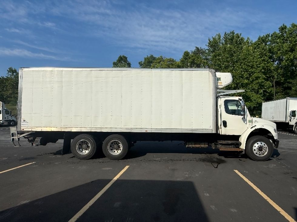 Refrigerated Truck-Light and Medium Duty Trucks-Freightliner-2021-M2-Eden-MD-239,071\n\t\tmiles-$ 65,250 - Image 15