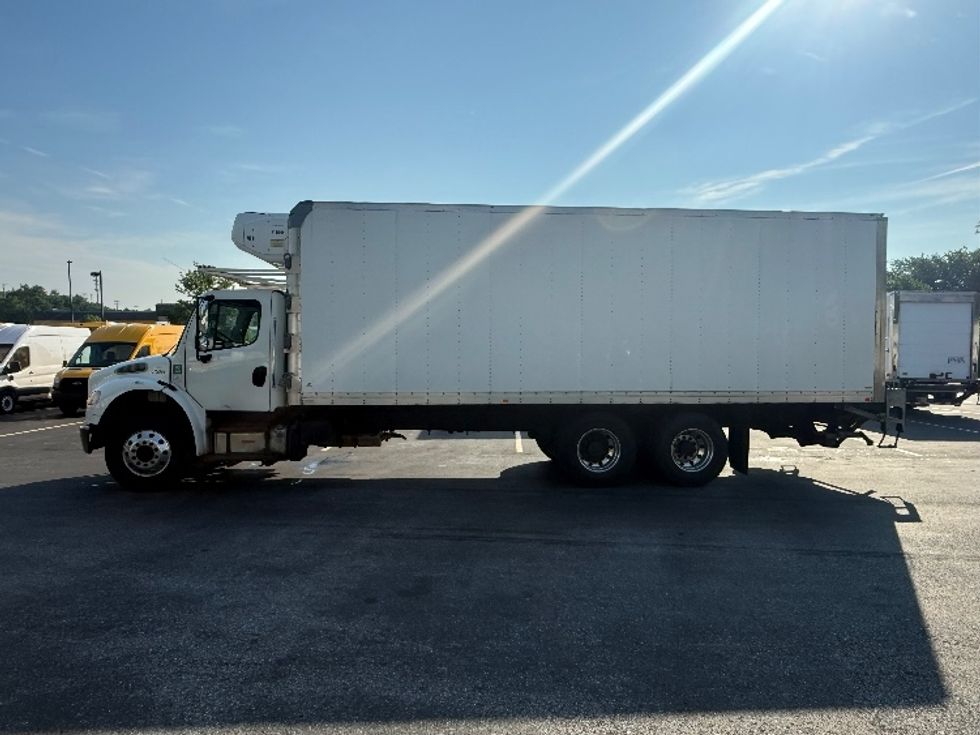 Refrigerated Truck-Light and Medium Duty Trucks-Freightliner-2021-M2-Eden-MD-239,071\n\t\tmiles-$ 65,250 - Image 4