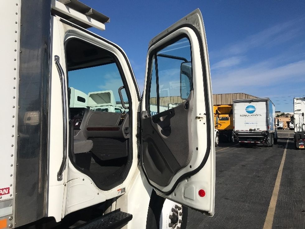 Refrigerated Truck-Light and Medium Duty Trucks-Freightliner-2021-M2-Fontana-CA-137,790\n\t\tmiles-$ 75,000 - Image 20