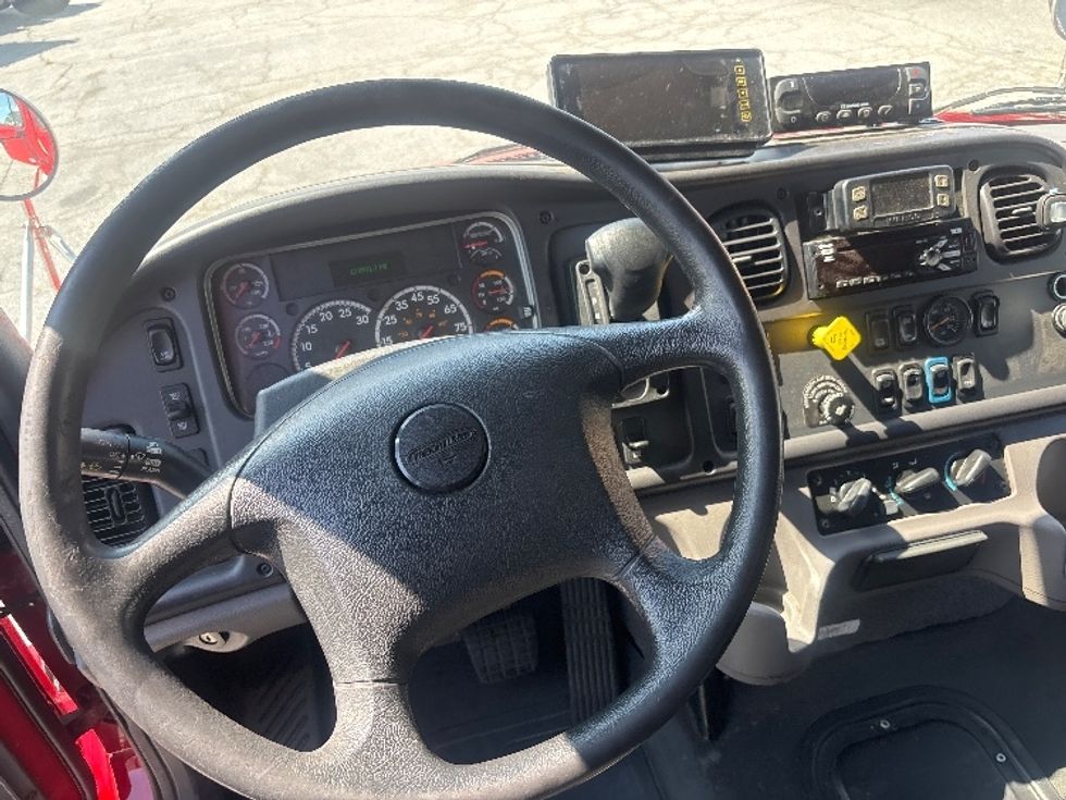 Refrigerated Truck-Light and Medium Duty Trucks-Freightliner-2021-M2-Forest Park-GA-123,501\n\t\tmiles-$ 53,000 - Image 18