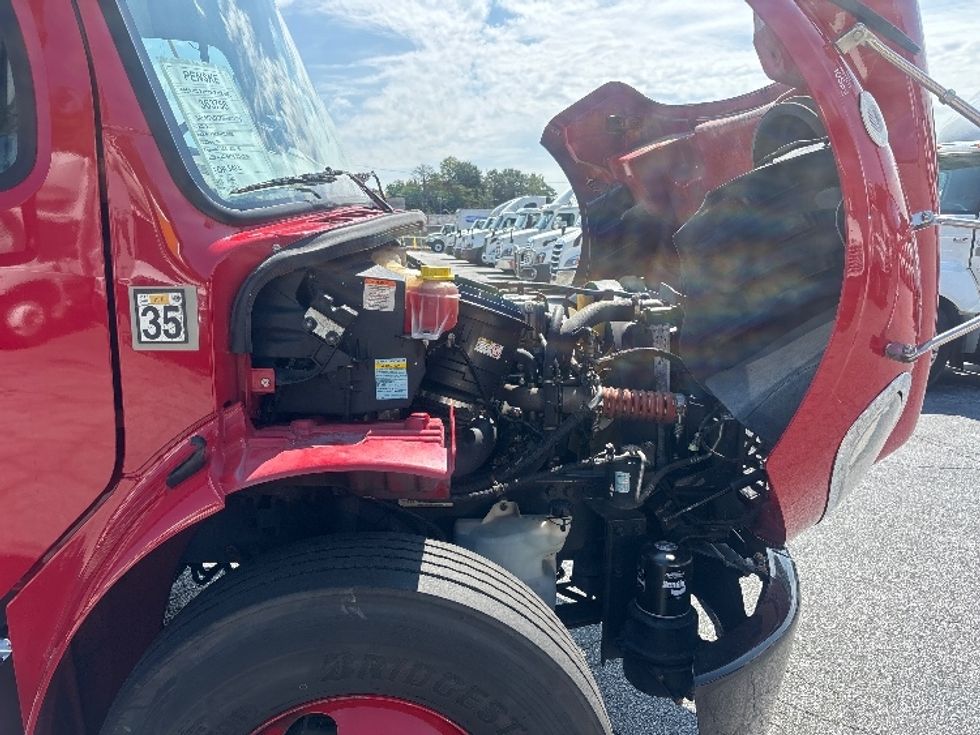 Refrigerated Truck-Light and Medium Duty Trucks-Freightliner-2021-M2-Forest Park-GA-123,501\n\t\tmiles-$ 53,000 - Image 23