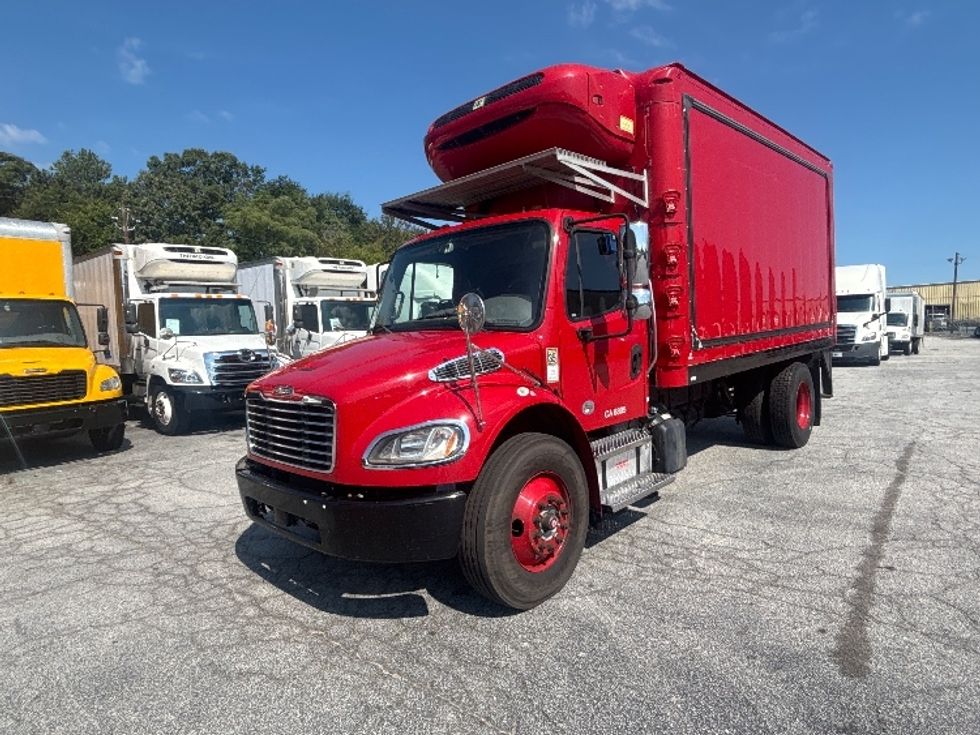 Refrigerated Truck-Light and Medium Duty Trucks-Freightliner-2021-M2-Forest Park-GA-123,501\n\t\tmiles-$ 53,000 - Image 3