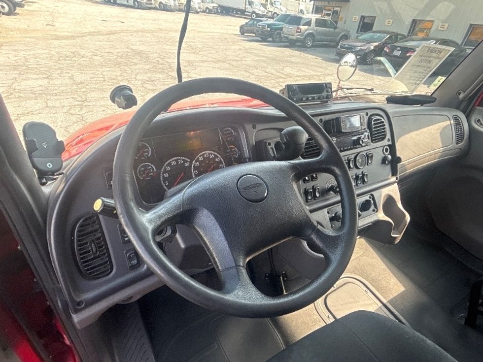 Refrigerated Truck-Light and Medium Duty Trucks-Freightliner-2021-M2-Forest Park-GA-166,946\n\t\tmiles-$ 47,000 - Image 17