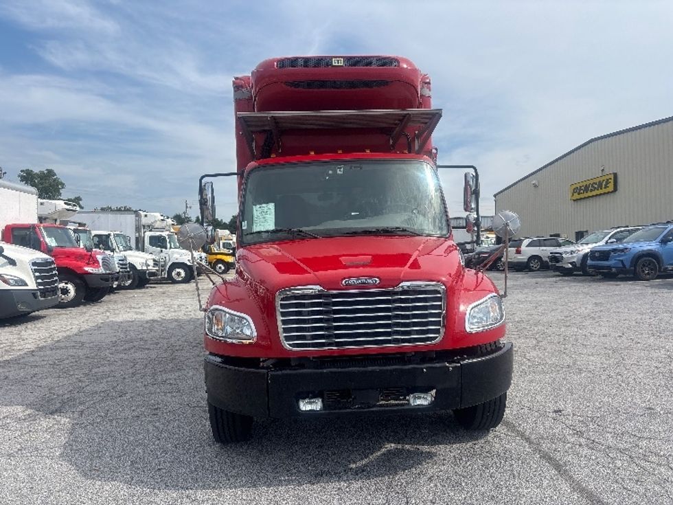 Refrigerated Truck-Light and Medium Duty Trucks-Freightliner-2021-M2-Forest Park-GA-166,946\n\t\tmiles-$ 47,000 - Image 2