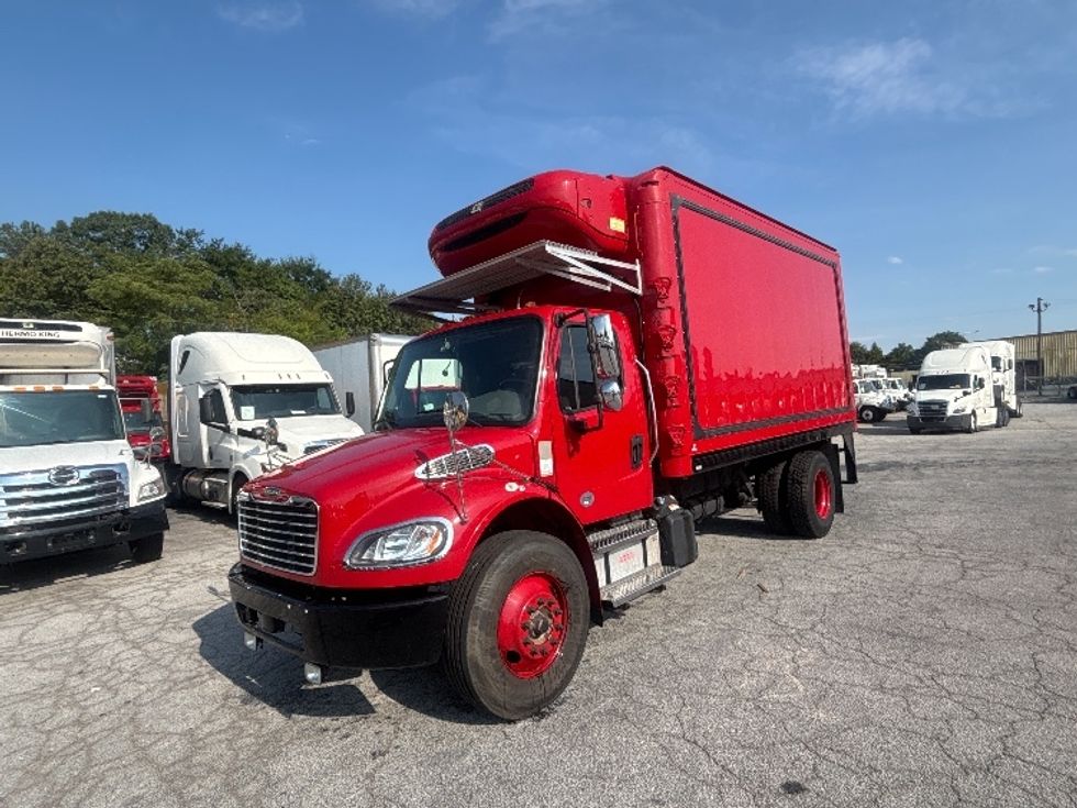 Refrigerated Truck-Light and Medium Duty Trucks-Freightliner-2021-M2-Forest Park-GA-38,415\n\t\tmiles-$ 61,250 - Image 3