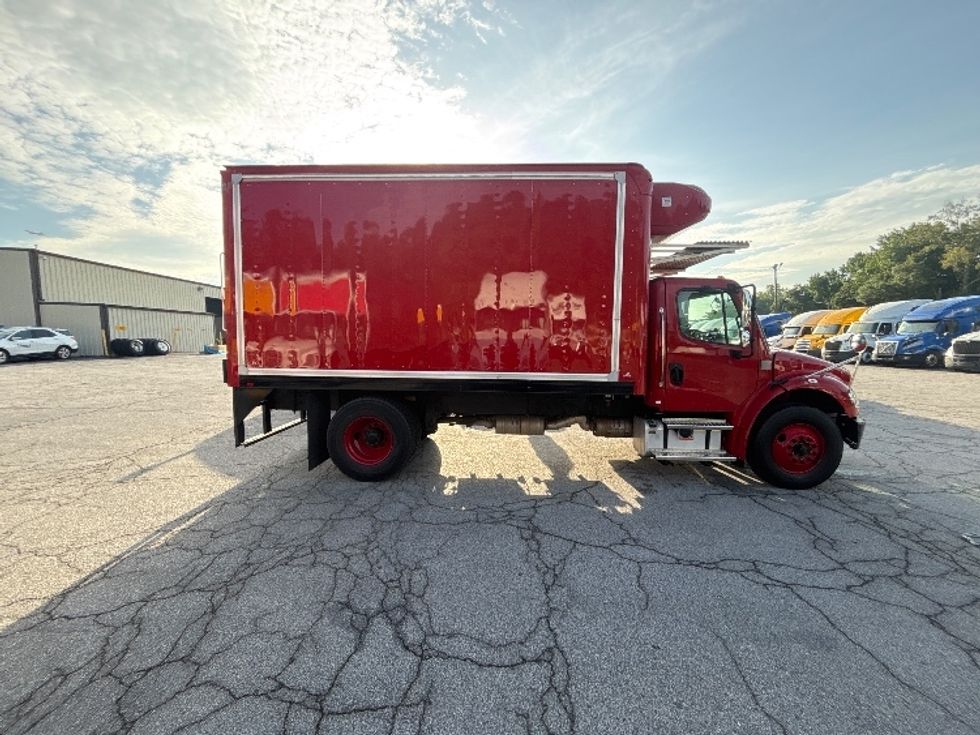 Refrigerated Truck-Light and Medium Duty Trucks-Freightliner-2021-M2-Forest Park-GA-50,848\n\t\tmiles-$ 60,250 - Image 15