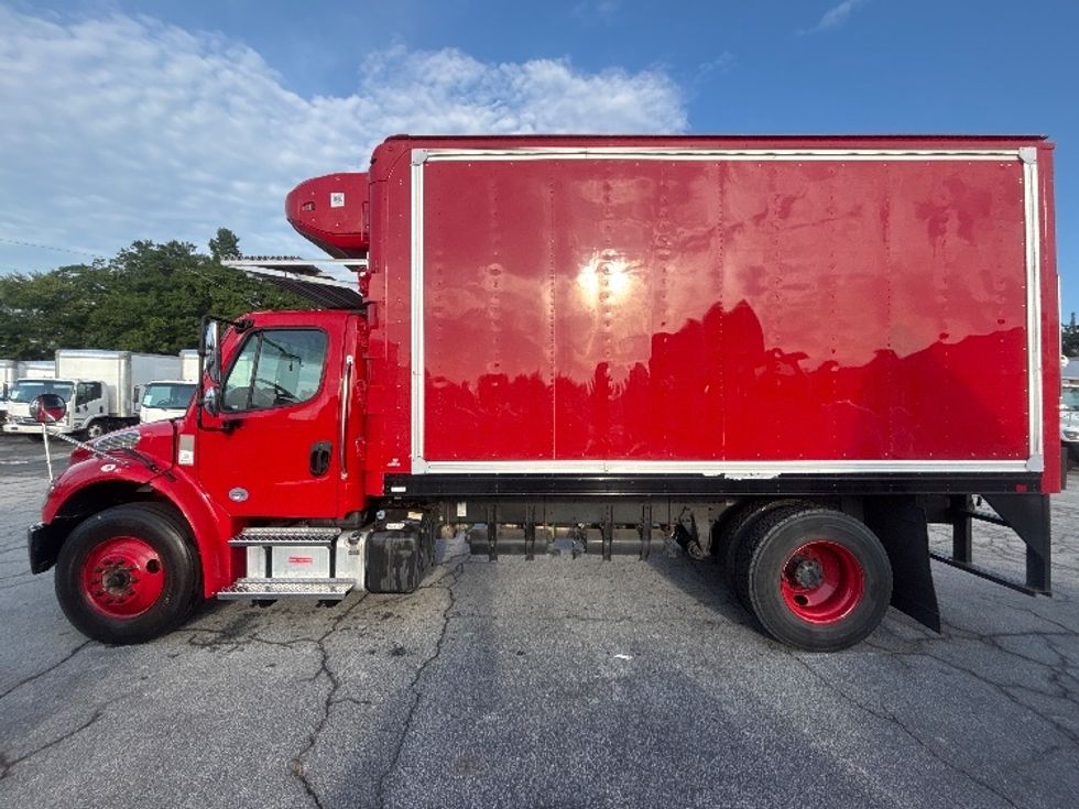 Refrigerated Truck-Light and Medium Duty Trucks-Freightliner-2021-M2-Forest Park-GA-50,848\n\t\tmiles-$ 60,250 - Image 4