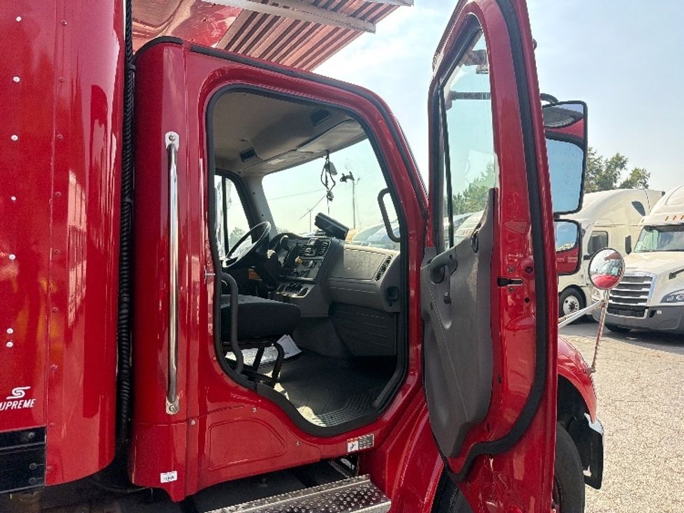 Refrigerated Truck-Light and Medium Duty Trucks-Freightliner-2021-M2-Forest Park-GA-80,900\n\t\tmiles-$ 57,500 - Image 18