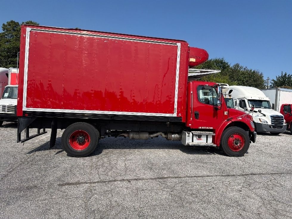 Refrigerated Truck-Light and Medium Duty Trucks-Freightliner-2021-M2-Forest Park-GA-83,023\n\t\tmiles-$ 57,250 - Image 15