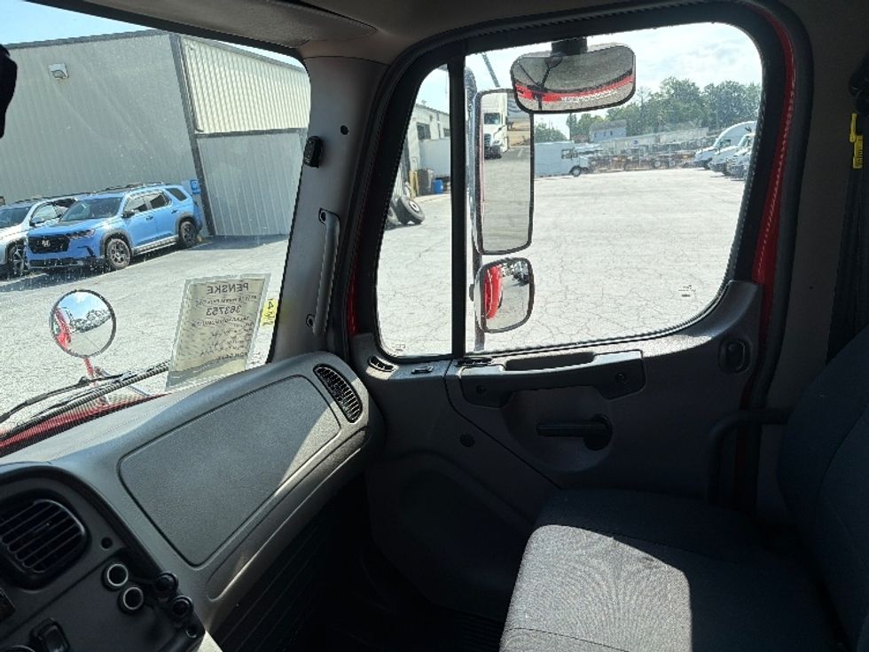 Refrigerated Truck-Light and Medium Duty Trucks-Freightliner-2021-M2-Forest Park-GA-83,023\n\t\tmiles-$ 57,250 - Image 19