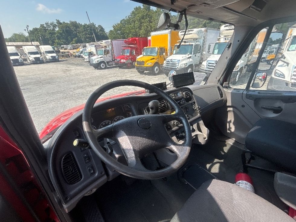 Refrigerated Truck-Light and Medium Duty Trucks-Freightliner-2021-M2-Forest Park-GA-89,870\n\t\tmiles-$ 56,750 - Image 17