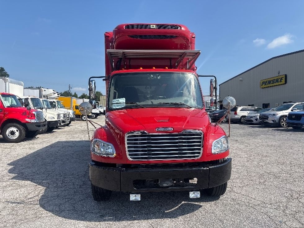 Refrigerated Truck-Light and Medium Duty Trucks-Freightliner-2021-M2-Forest Park-GA-89,870\n\t\tmiles-$ 56,750 - Image 2