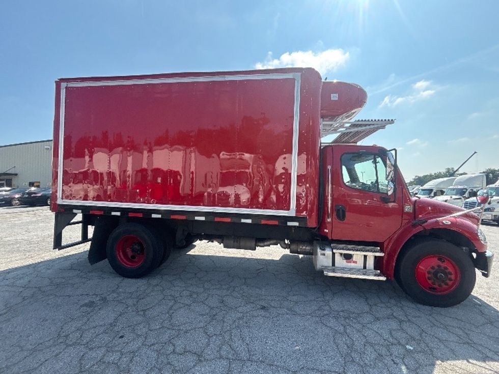 Refrigerated Truck-Light and Medium Duty Trucks-Freightliner-2021-M2-Forest Park-GA-89,870\n\t\tmiles-$ 56,750 - Image 26