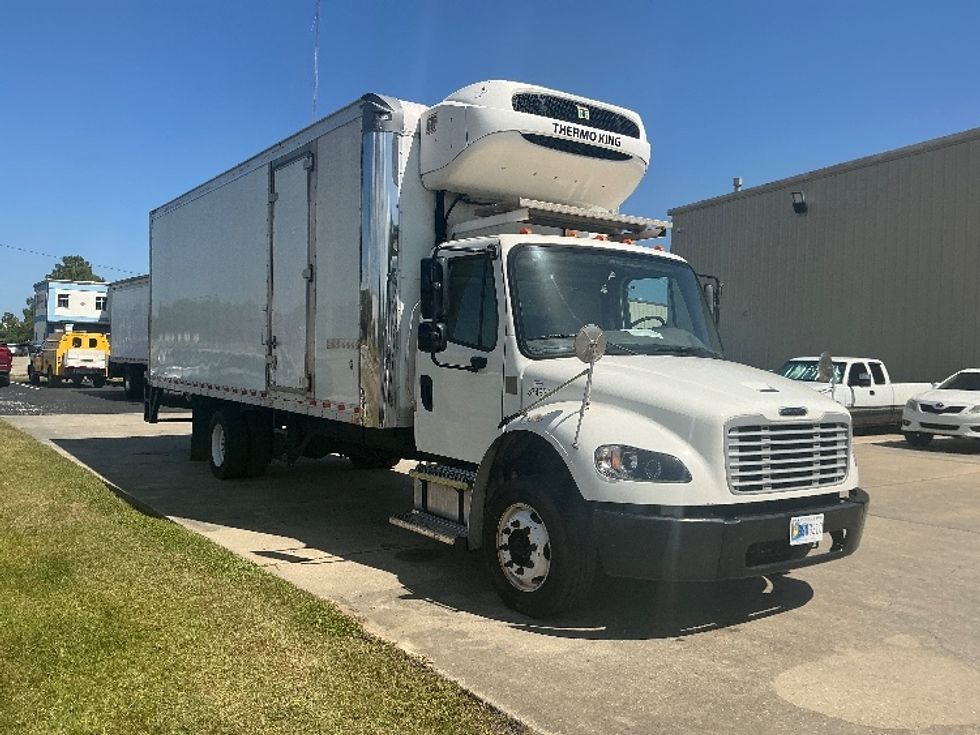 Refrigerated Truck-Light and Medium Duty Trucks-Freightliner-2021-M2-Gulfport-MS-239,610\n\t\tmiles-$ 52,000 - Image 1