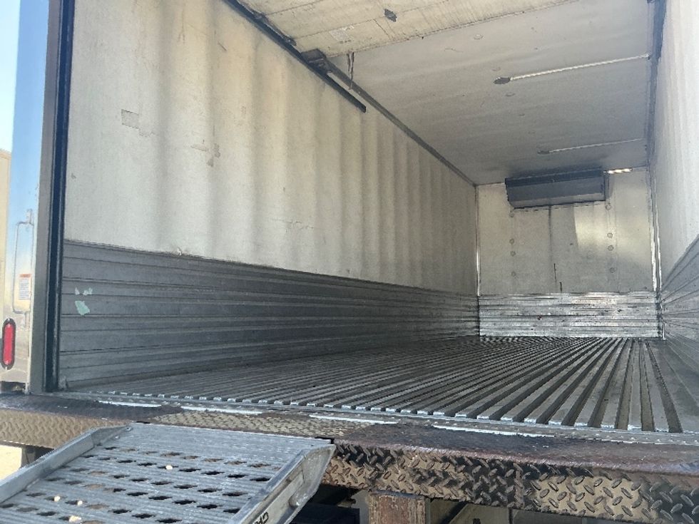Refrigerated Truck-Light and Medium Duty Trucks-Freightliner-2021-M2-Gulfport-MS-239,610\n\t\tmiles-$ 52,000 - Image 11