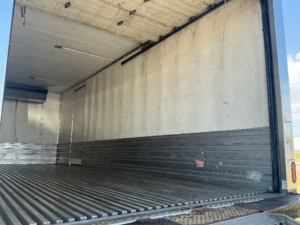 Refrigerated Truck-Light and Medium Duty Trucks-Freightliner-2021-M2-Gulfport-MS-239,610\n\t\tmiles-$ 52,000 - Image 12