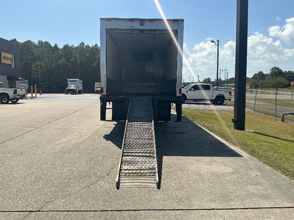 Refrigerated Truck-Light and Medium Duty Trucks-Freightliner-2021-M2-Gulfport-MS-239,610\n\t\tmiles-$ 52,000 - Image 9