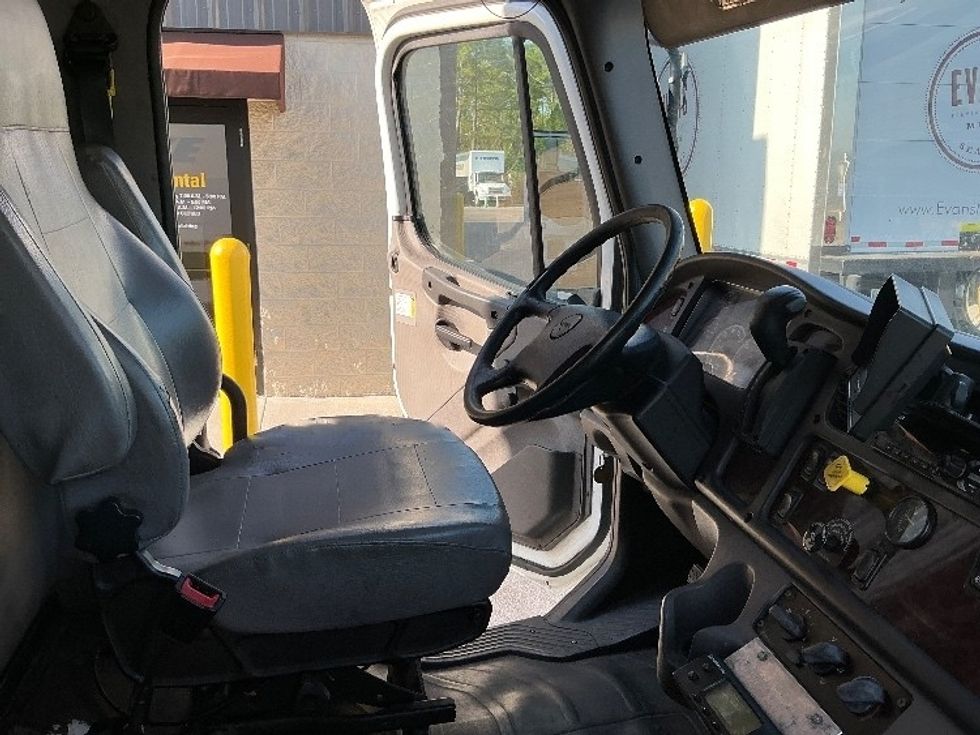 Refrigerated Truck-Light and Medium Duty Trucks-Freightliner-2021-M2-Gulfport-MS-243,996\n\t\tmiles-$ 47,000 - Image 22