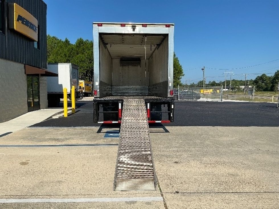 Refrigerated Truck-Light and Medium Duty Trucks-Freightliner-2021-M2-Gulfport-MS-243,996\n\t\tmiles-$ 47,000 - Image 9