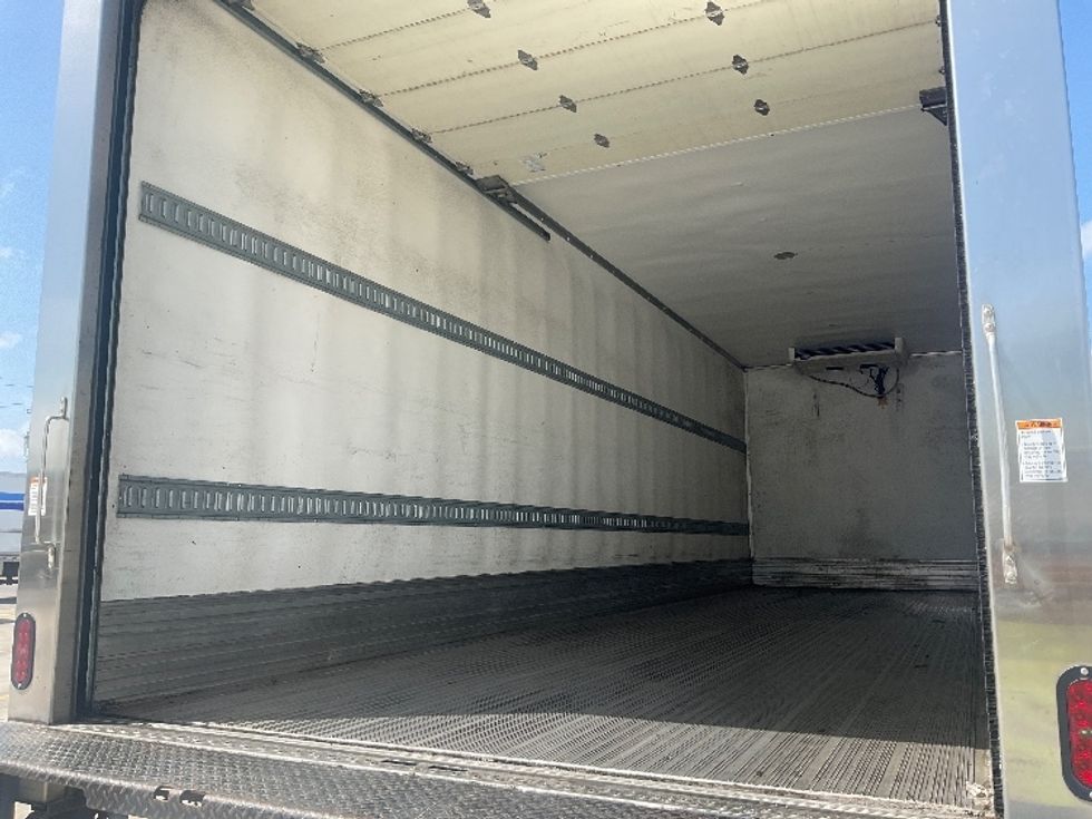 Refrigerated Truck-Light and Medium Duty Trucks-Freightliner-2021-M2-Hammond-LA-254,364\n\t\tmiles-$ 52,000 - Image 11