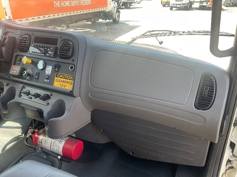 Refrigerated Truck-Light and Medium Duty Trucks-Freightliner-2021-M2-Hammond-LA-254,364\n\t\tmiles-$ 52,000 - Image 21