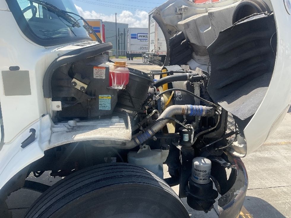 Refrigerated Truck-Light and Medium Duty Trucks-Freightliner-2021-M2-Hammond-LA-254,364\n\t\tmiles-$ 52,000 - Image 23
