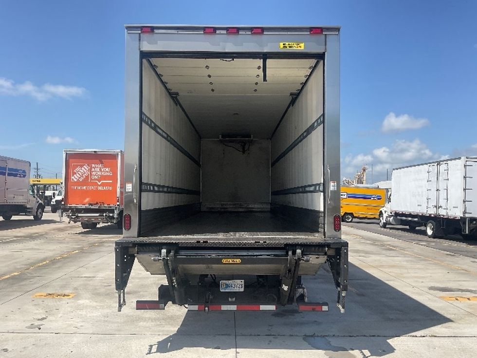 Refrigerated Truck-Light and Medium Duty Trucks-Freightliner-2021-M2-Hammond-LA-254,364\n\t\tmiles-$ 52,000 - Image 8