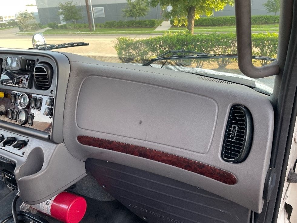 Refrigerated Truck-Light and Medium Duty Trucks-Freightliner-2021-M2-Houston-TX-227,767\n\t\tmiles-$ 65,000 - Image 21